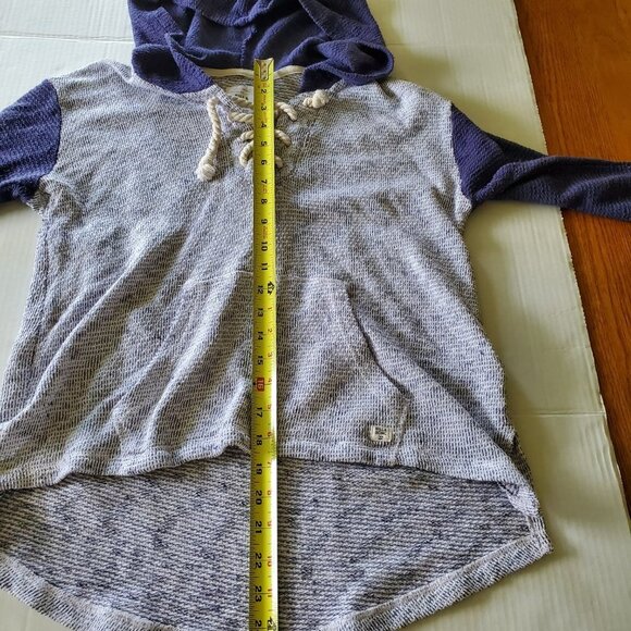 BillaBong Hooded Beach Pull Over - Picture 9 of 10